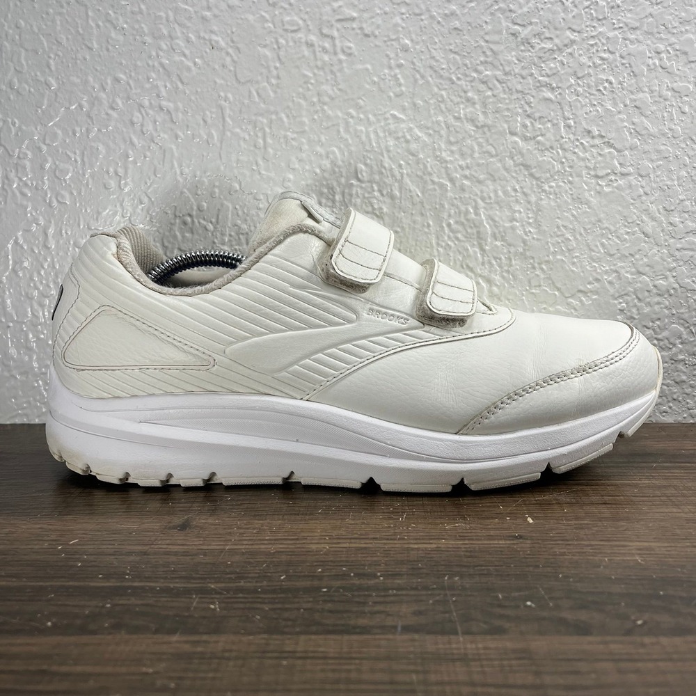 Brooks Addiction Walker V-Strap 2 Men's White Shoes - Men's Size 10.5 (D)